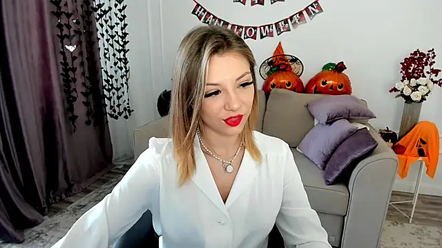 AmandaGracy 1 online show from 10/21/25, 12:15