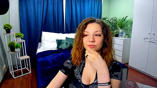 AmandaGracy 1 online show from 03/18/25, 04:18