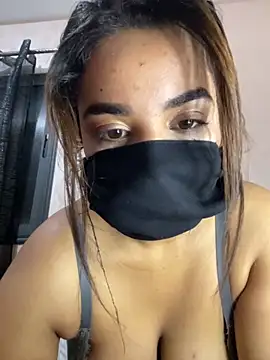 Snapshot of Louli_ta chatting on 11/30/25, 07:14 Louli ta online show from 11/30/25, 07:14