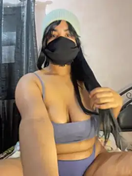 Snapshot of Louli_ta chatting on 02/07/26, 07:33 Louli ta online show from 02/07/26, 07:33