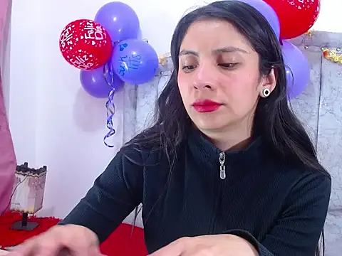 Snapshot of meganblowx chatting on 02/18/26, 01:07 meganblowx online show from 02/18/26, 01:07