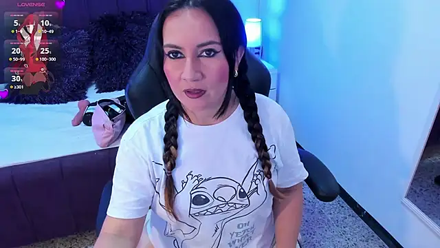 Snapshot of Nathalia_rodriguezz chatting on 03/13/25, 06:56 Nathalia rodriguezz online show from 03/13/25, 06:56