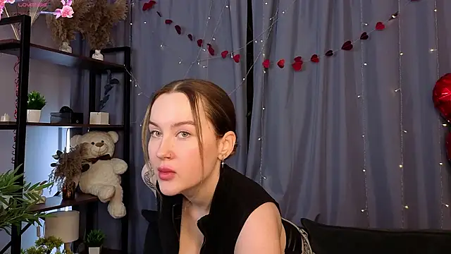 Anna Carters online show from 02/25/26, 04:34