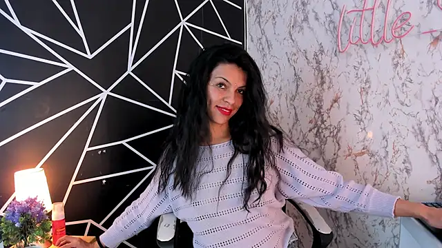 Snapshot of aitana_garcia_ chatting on 03/01/25, 12:45 aitana garcia online show from 03/01/25, 12:45