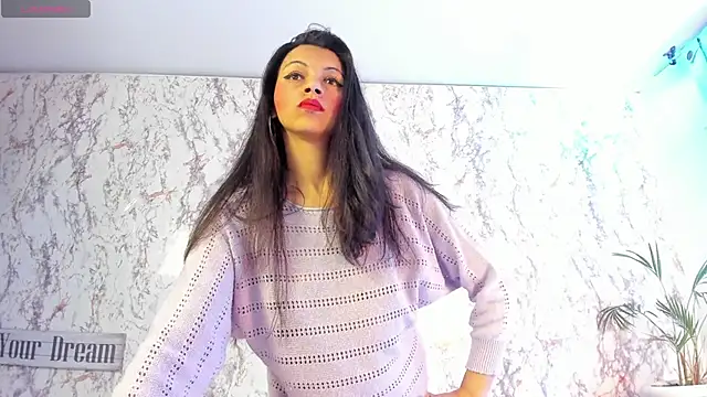 Snapshot of aitana_garcia_ chatting on 11/27/25, 09:43 aitana garcia online show from 11/27/25, 09:43