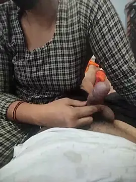 indian couple4 online show from 10/29/25, 04:00