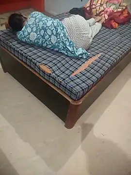 indian couple4 online show from 10/29/25, 04:28