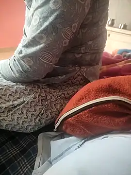 indian couple4 online show from 11/16/25, 06:07