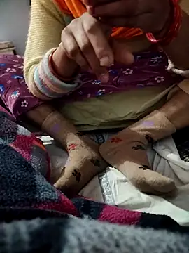 indian couple4 online show from 12/21/25, 01:41