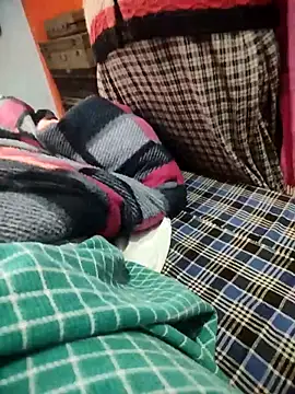 indian couple4 online show from 12/23/25, 04:12