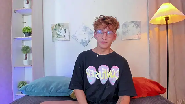 iiangel  online show from 12/05/25, 03:16