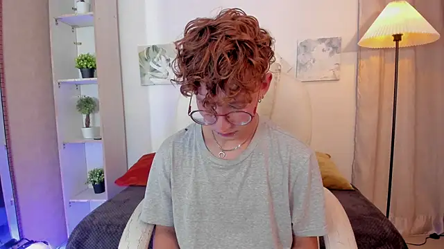 iiangel  online show from 12/02/25, 03:52