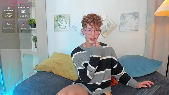 iiangel  online show from 11/08/25, 03:21