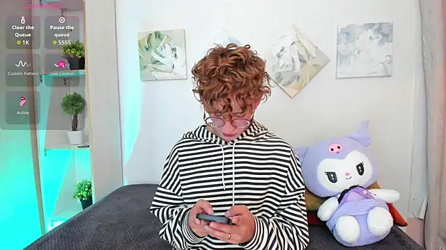 iiangel  online show from 11/25/25, 03:07