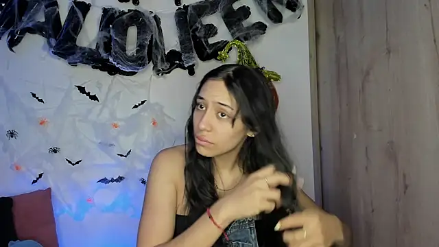 TANIA 06 online show from 11/02/25, 09:31