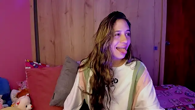 Snapshot of TANIA_06 chatting on 06/07/26, 01:16 TANIA 06 online show from 06/07/26, 01:16