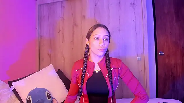 TANIA 06 online show from 04/18/26, 01:13