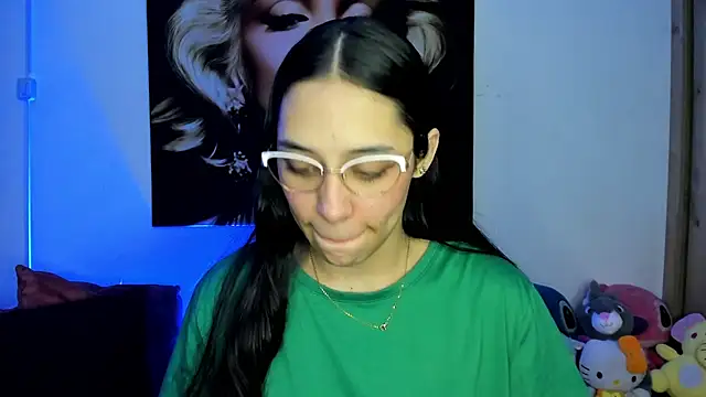 TANIA 06 online show from 11/21/25, 01:21