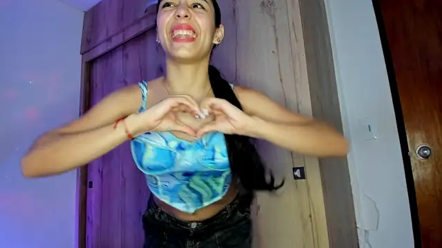 TANIA 06 online show from 10/03/25, 01:45