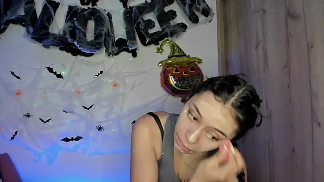 TANIA 06 online show from 10/31/25, 01:19