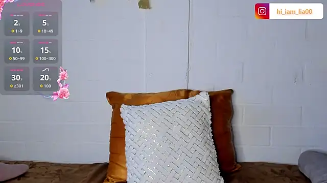 LiaHansson online show from 11/18/25, 05:27