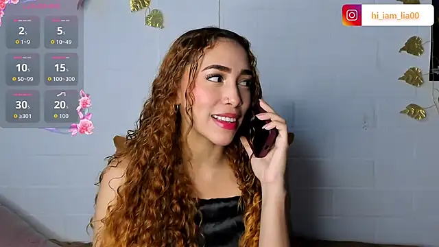 LiaHansson online show from 11/23/25, 06:51