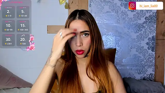 LiaHansson online show from 12/04/25, 04:50