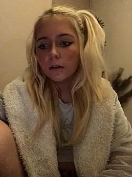 Blondie Sofia Essexbabe online show from 10/27/25, 12:44