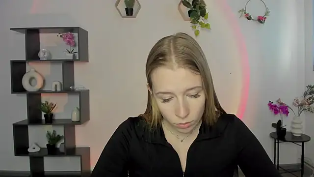 Snapshot of AnnNorriss chatting on 03/10/25, 01:10 AnnNorriss online show from 03/10/25, 01:10