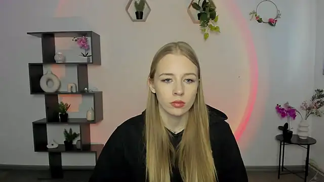 Snapshot of AnnNorriss chatting on 03/17/25, 01:08 AnnNorriss online show from 03/17/25, 01:08