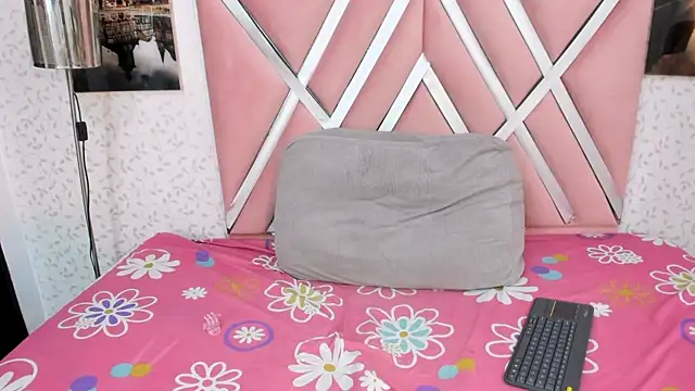 Emily-Carter online show from 02/08/26, 10:29