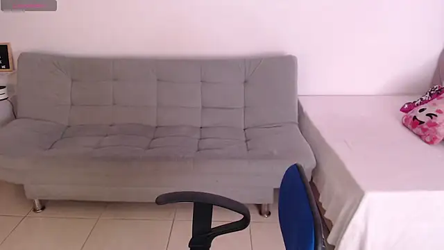 emily-777 online show from 12/05/25, 06:28