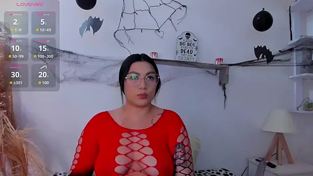 emily-777 online show from 10/20/25, 09:15