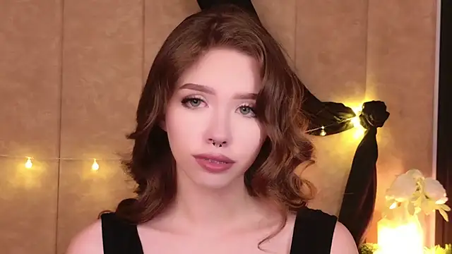 Sierra Fane online show from 10/18/25, 05:53