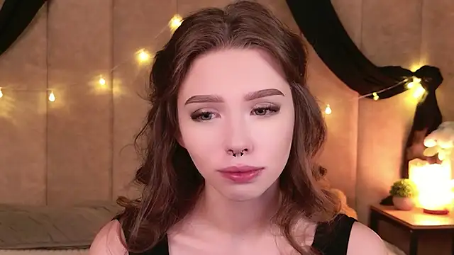 Sierra Fane online show from 11/08/25, 05:55