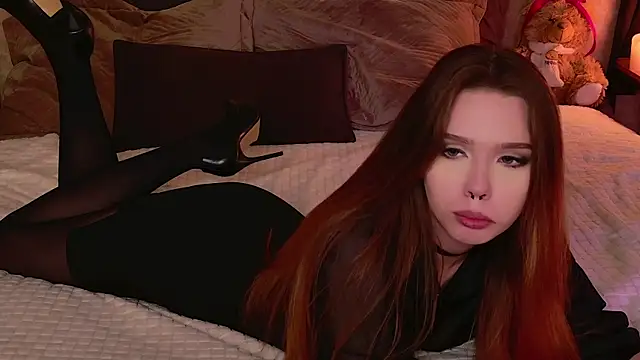 Sierra Fane online show from 02/26/25, 06:37