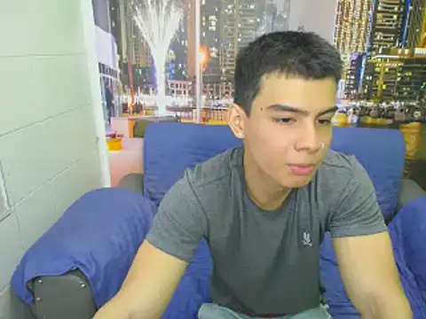 seigfried0 online show from 02/18/25, 06:37