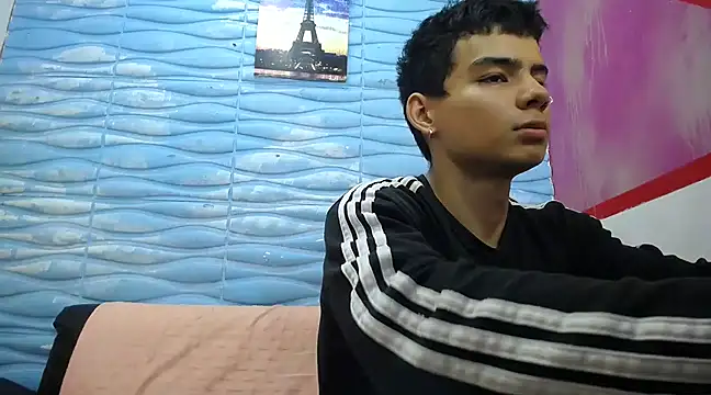 seigfried0 online show from 03/18/25, 08:16