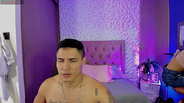 SaraClub JY online show from 11/04/25, 10:13