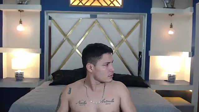 SaraClub JY online show from 12/19/25, 03:21