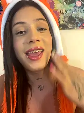 Snapshot of sofii_juanita_nice chatting on 11/14/25, 04:05 sofii juanita nice online show from 11/14/25, 04:05