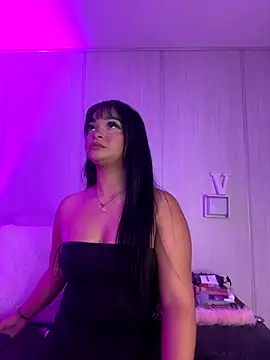 sasha riverss online show from 10/28/25, 07:35