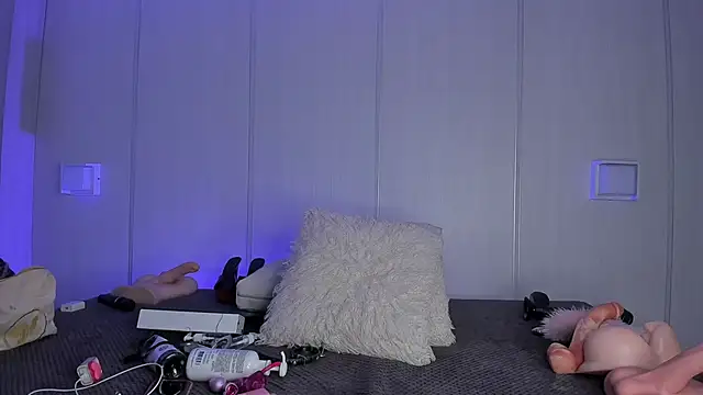 sasha riverss online show from 02/26/26, 07:47