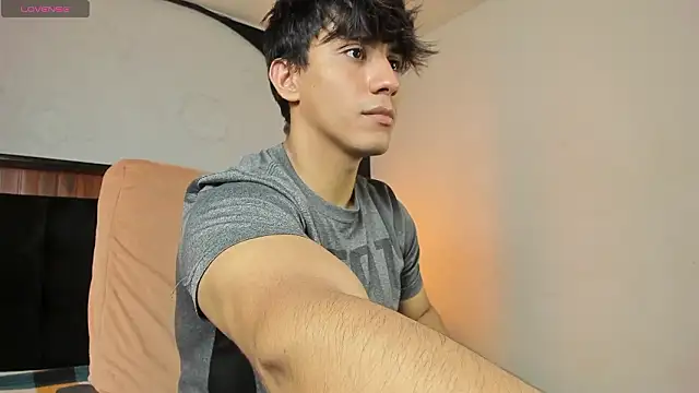 Allex Cano online show from 02/03/26, 06:22