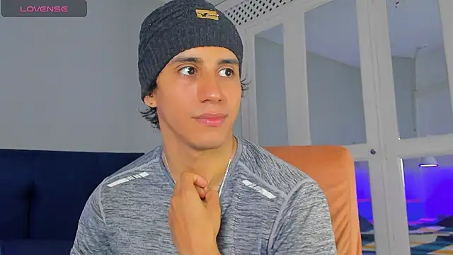 Allex Cano online show from 09/24/25, 10:05