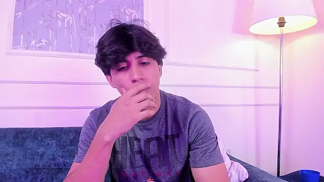 Allex Cano online show from 04/13/26, 08:24