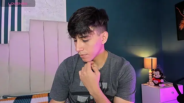 Allex Cano online show from 12/01/25, 06:31