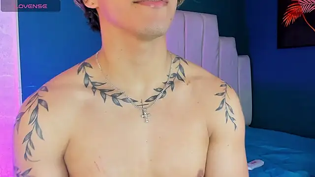 Allex Cano online show from 10/08/25, 02:57