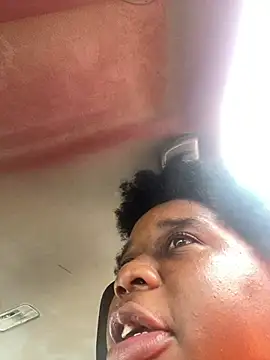 Deshay30 online show from 05/18/26, 07:29