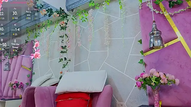 EmmyCortez online show from 11/30/25, 12:50